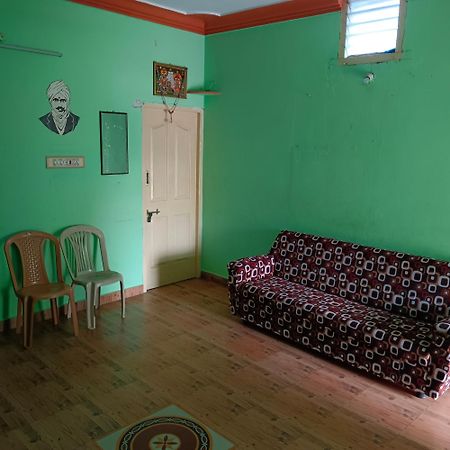 Ashwin Home Stay Tiruvannāmalai Екстериор снимка